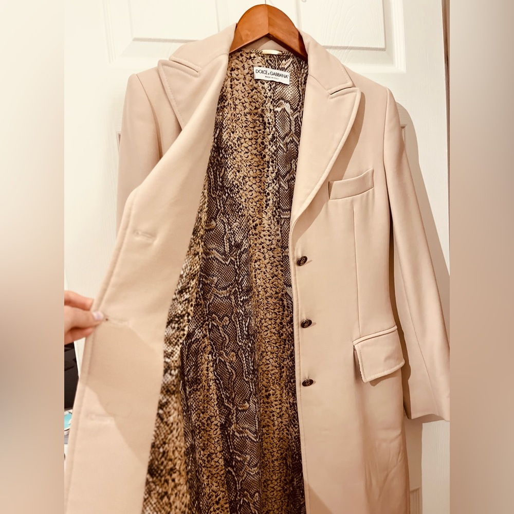 Dolce and Gabbana coat - 42 - Picture 2 of 8